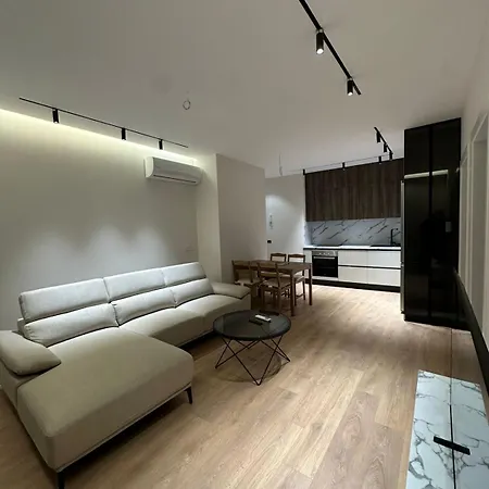 Tirana City Apartments Appartamento